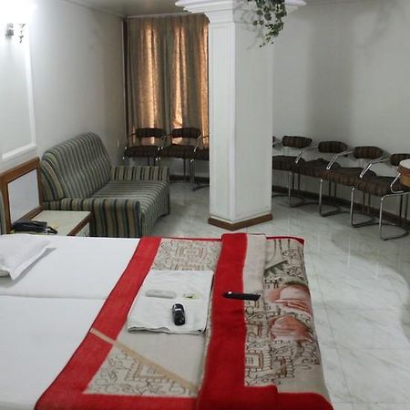 Hotel Unnati Ahmedabad Exterior foto